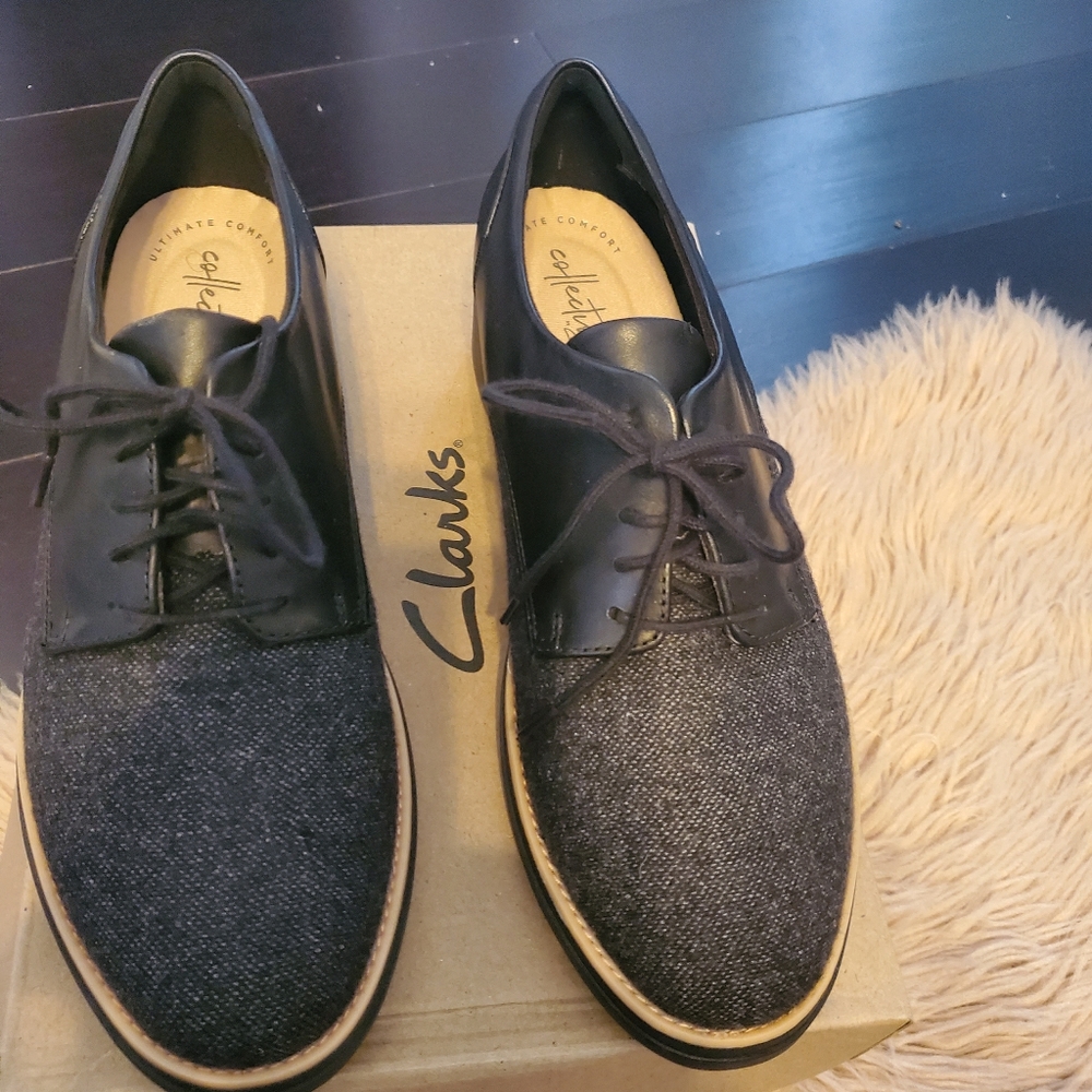 Clarks Size 9 Black Tie Ups